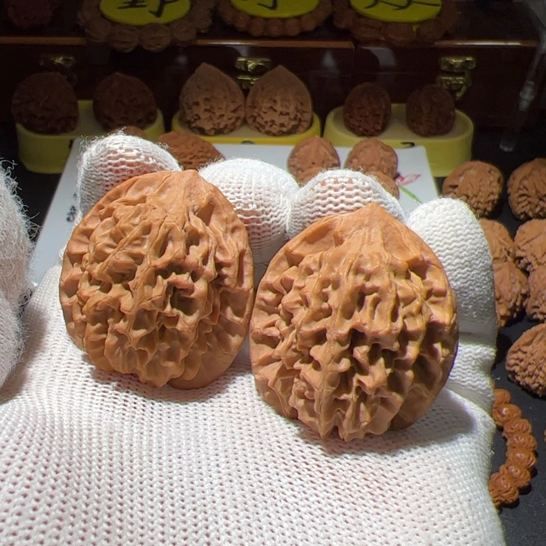 文玩核桃把件J***8秦闷