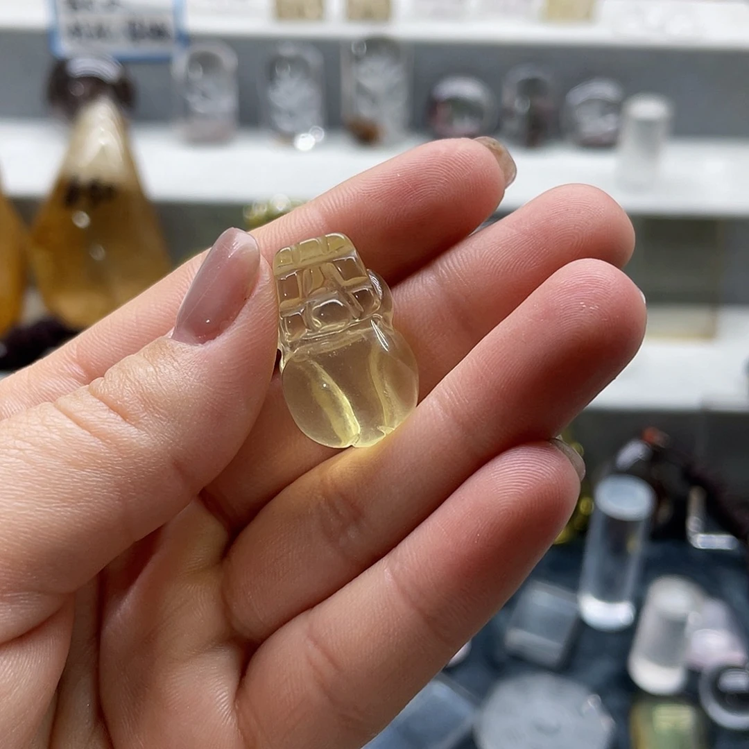 水晶颈饰未镶嵌回****春水晶