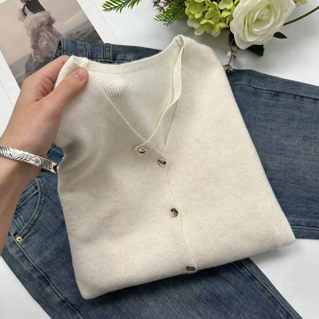 飞飞家 早春港风设计感小心机开衫针织衫Y6144杏