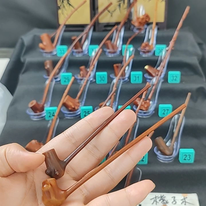 千***过贵州檬子木烟斗一物一拍