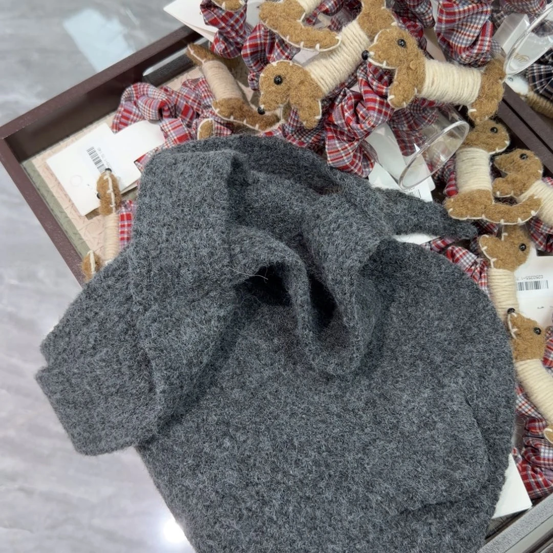 仿羊毛绒灰色小耳朵帽子