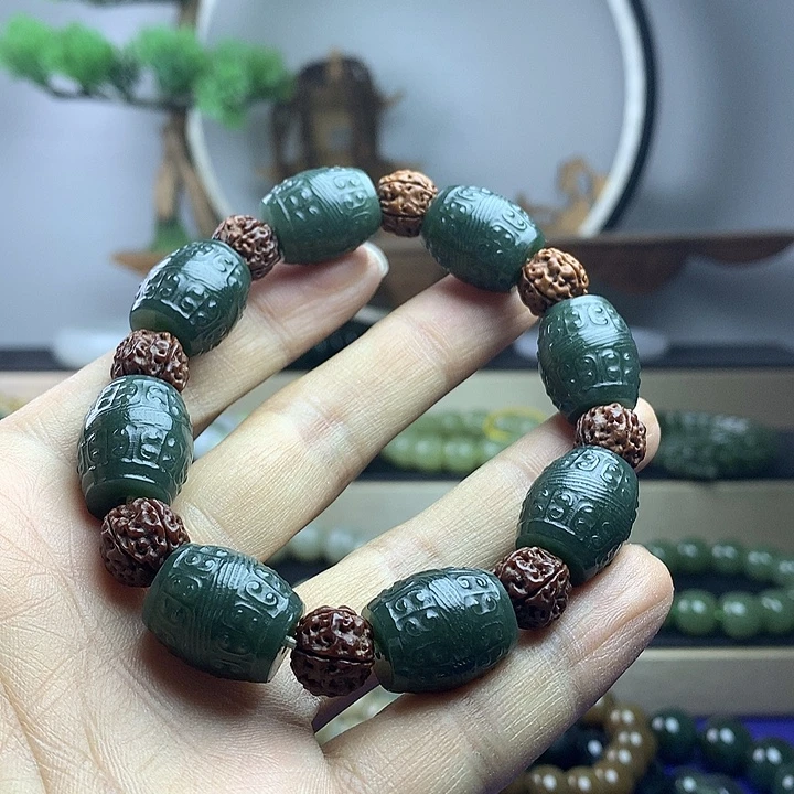 和田玉未镶嵌手串