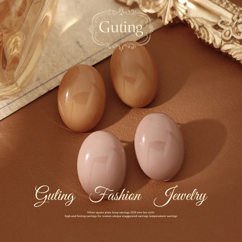 铜合金耳饰 22251椭圆耳钉女巨好看耳饰轻奢高级感气质大气耳环