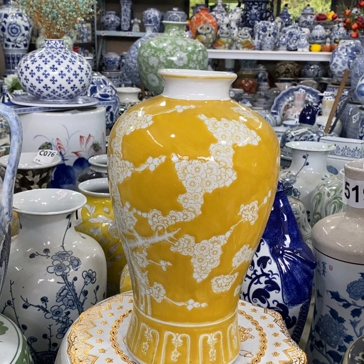 摆件手绘陶瓷彩绘花瓶