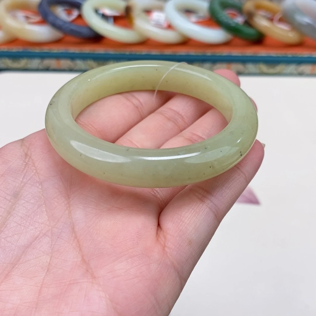 和田玉未镶嵌手镯53.9