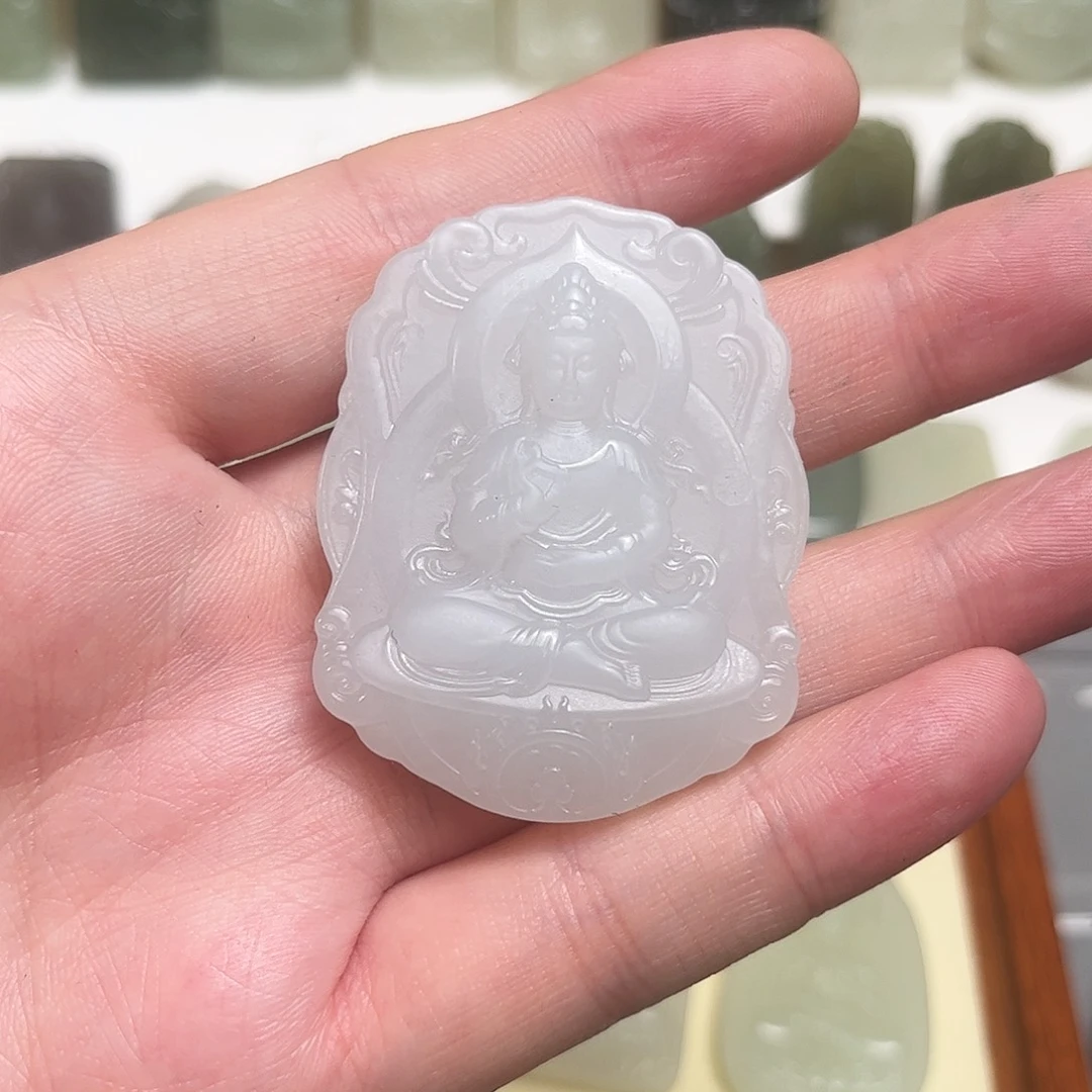 和田玉颈饰未镶嵌燃****、