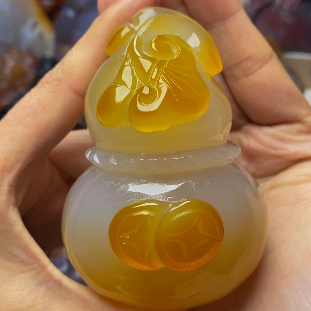 玛瑙/玉髓手把件未镶嵌