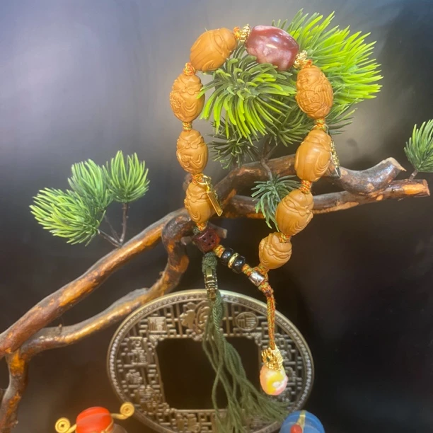 318核雕-八方来财