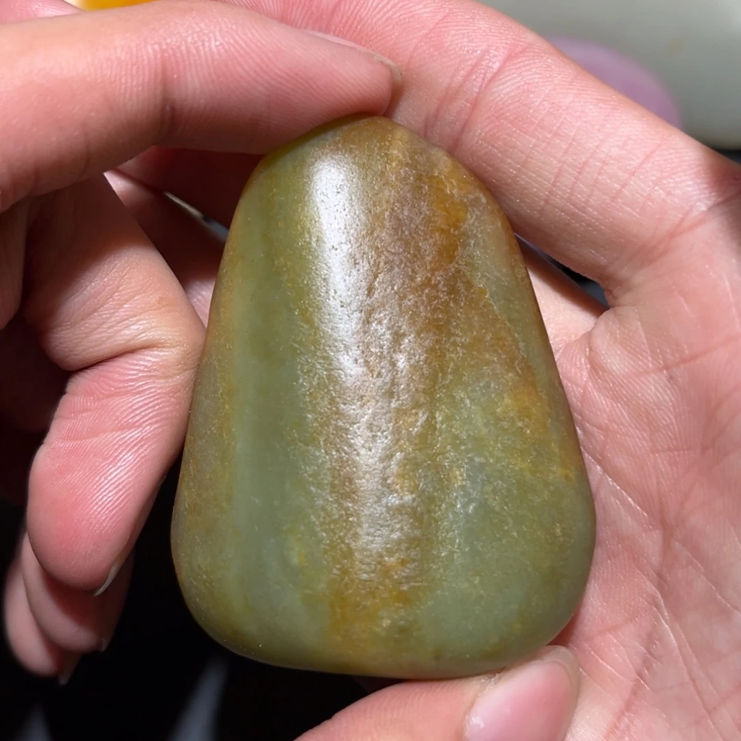 和田玉未镶嵌珠宝奇石