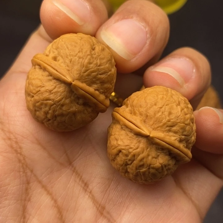 吊坠文玩核桃28尺鸽子蛋