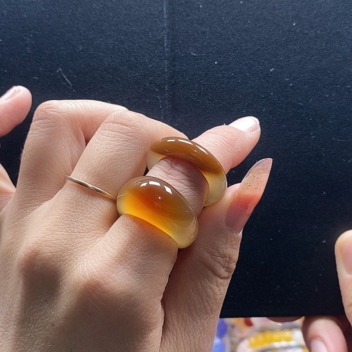 閃****玛瑙/玉髓未镶嵌戒指18/18扣