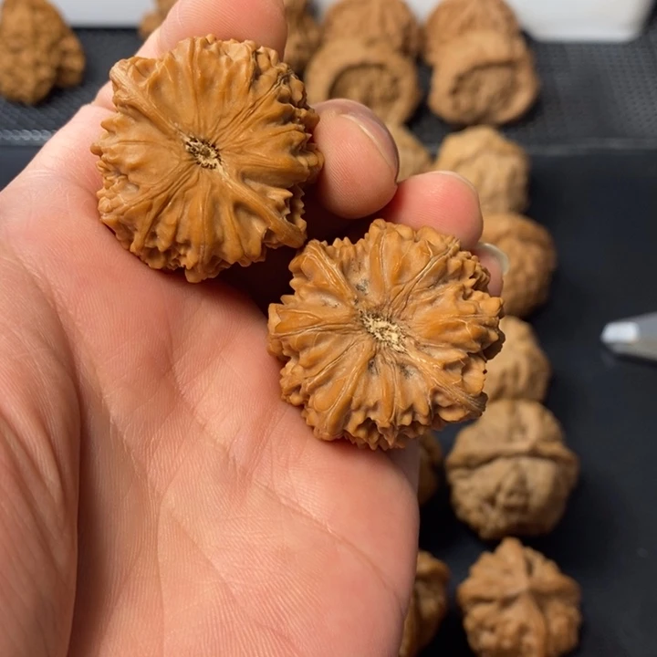 把件桃核6764567887866