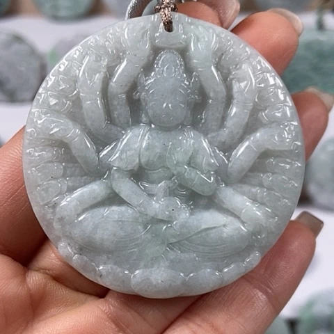 翡翠颈饰未镶嵌千手观音洒乌鸡料