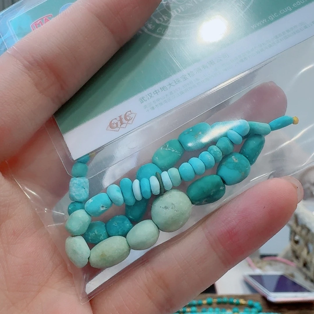 绿松石未镶嵌珠宝奇石