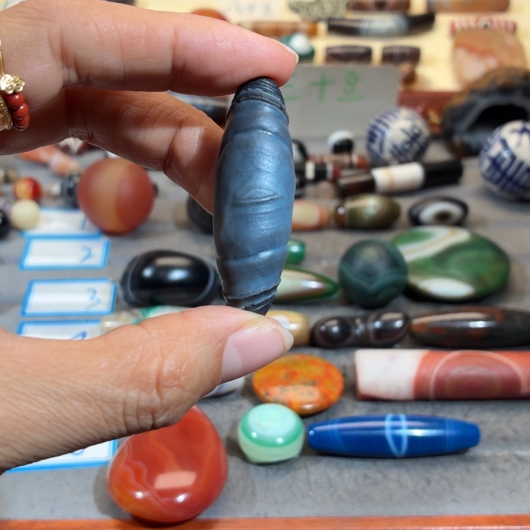 飞***空玛瑙/玉髓合金颈饰