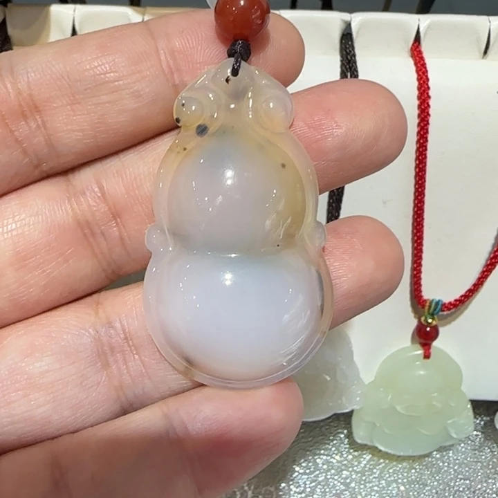 玛瑙/玉髓未镶嵌颈饰