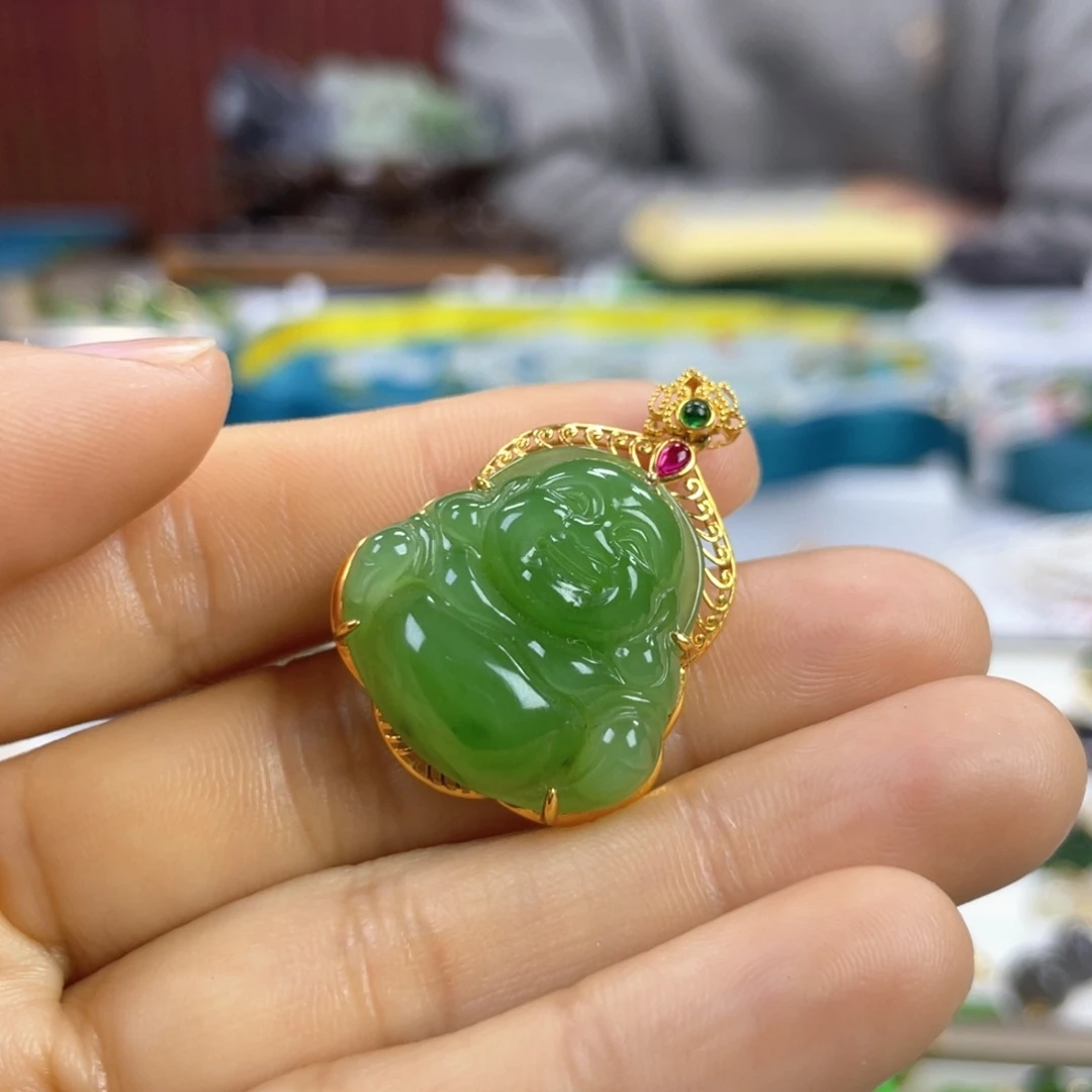 和田玉颈饰18K金镶嵌