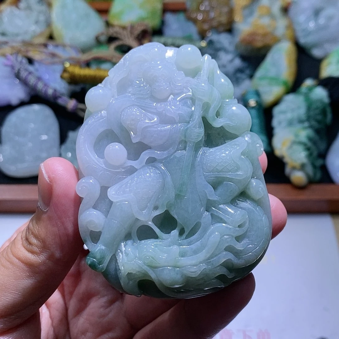 【闪购商品】翡翠颈饰未镶嵌大圣