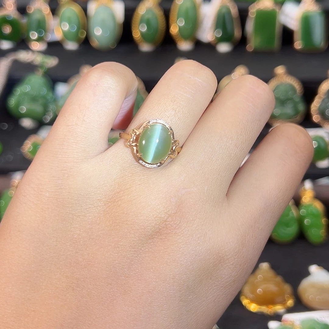 和田玉18K金镶嵌戒指金猫一线天蛋面9*11