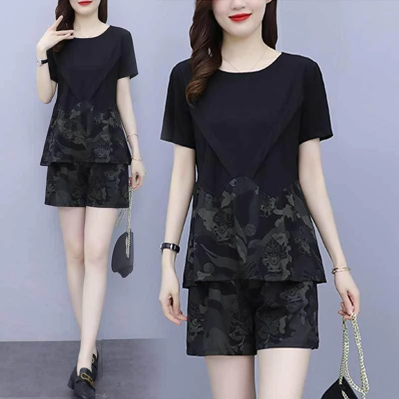 今年超火流行休闲套装女新款妈妈宽松遮肉时尚短袖短裤遮肚两件套