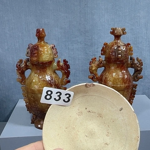 摆件闲**鹤瓷器及器物也随时代变迁所趋向成熟起来