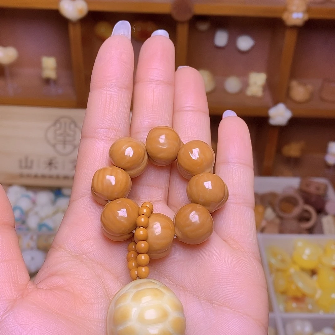 猴头核桃吊坠手捻