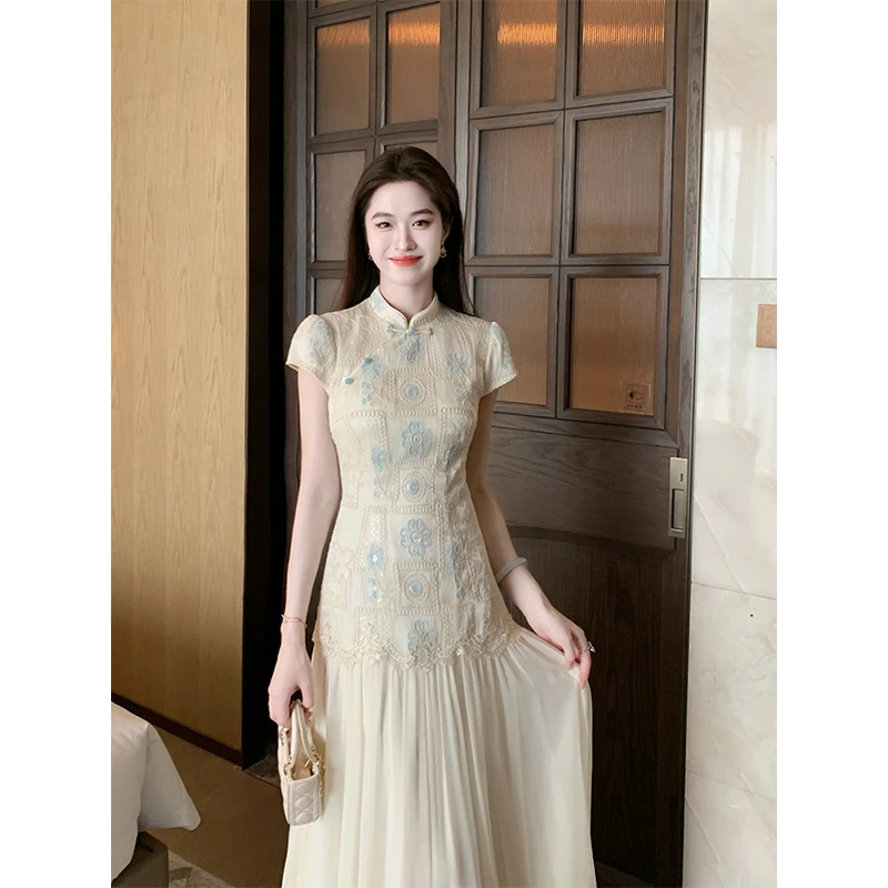 凌茜恣禾【白叙诗】国风新中式杏色蓝绣花拼接裙精致优雅氛围感旗袍