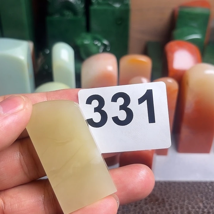 闻***勿老挝石精美的老挝