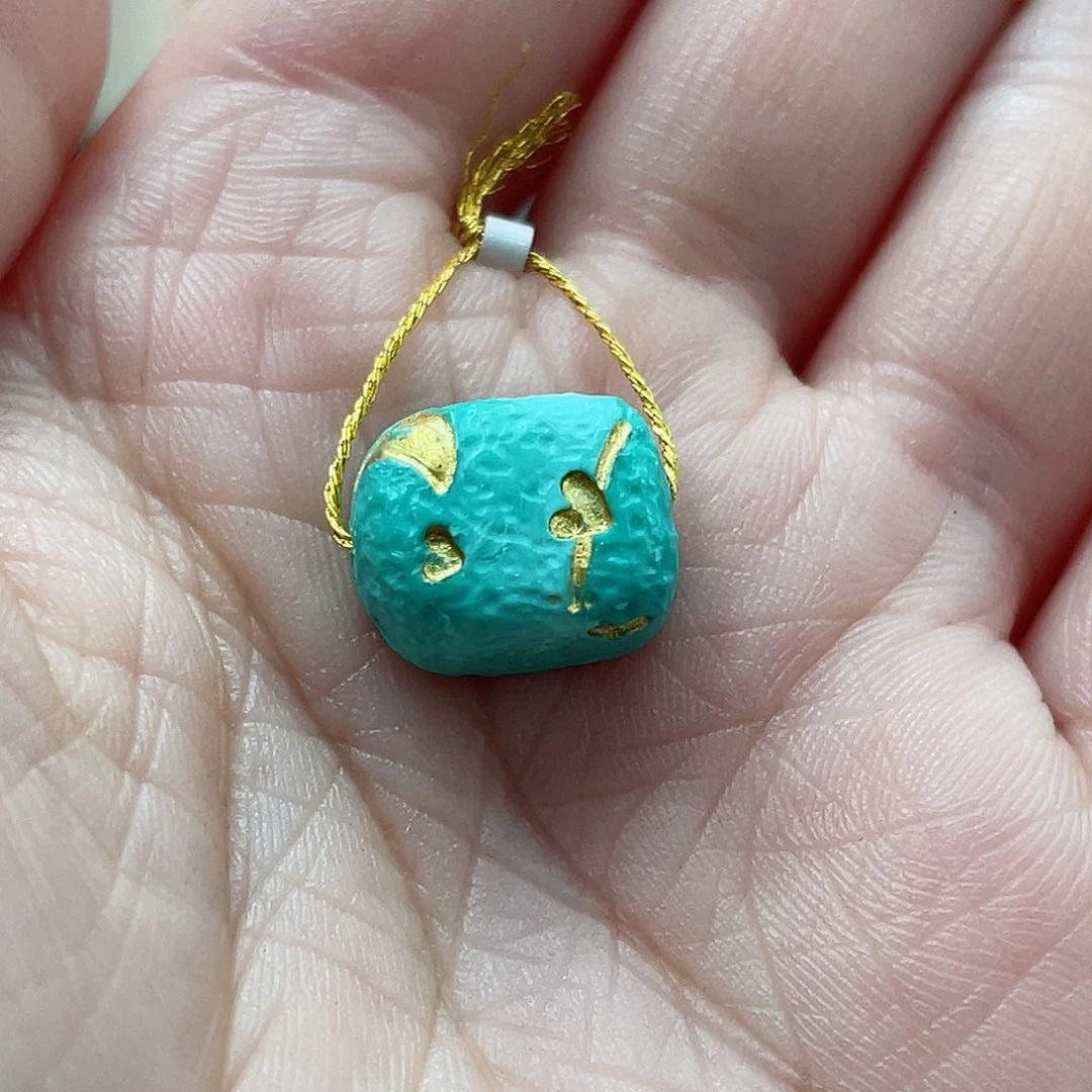 绿松石颈饰未镶嵌