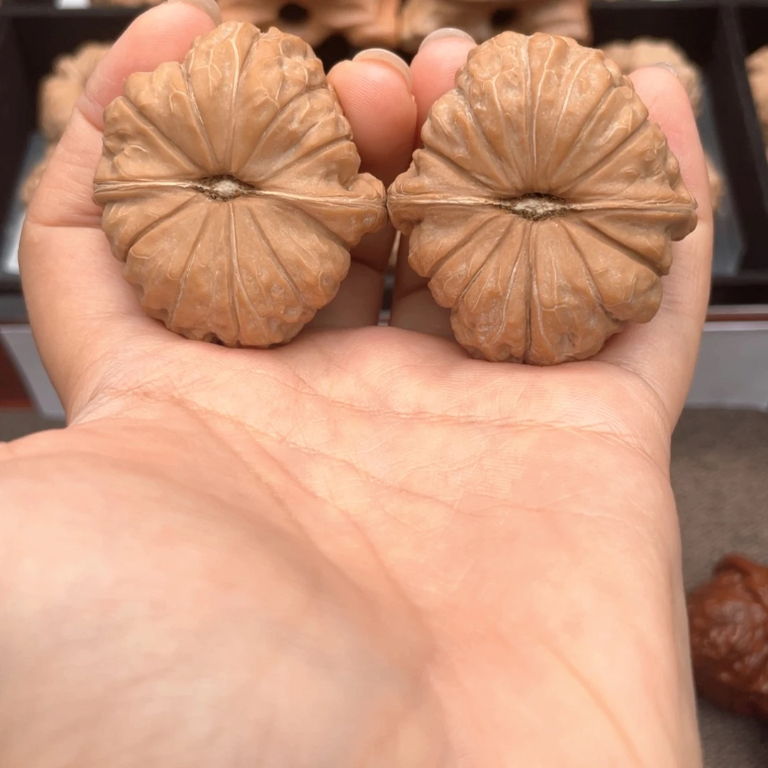 文玩核桃把件41超精肉纹一字凹底49克，414435