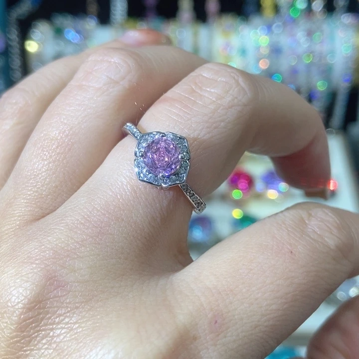 66锆石（处理）戒指