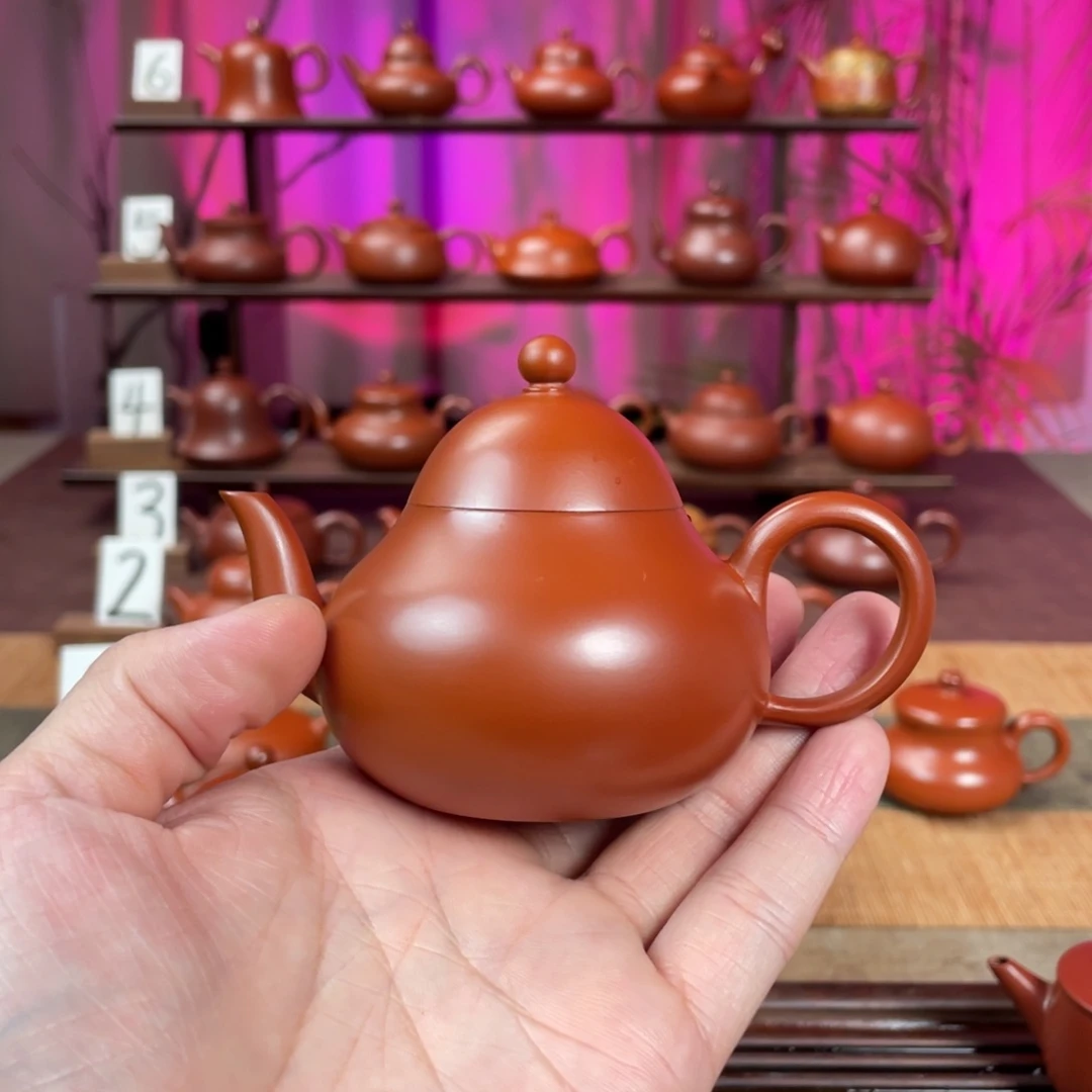 郭***烁茶壶紫砂精工梨壶110cc