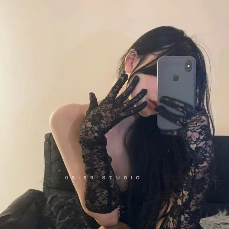 女团风复古网纱花嫁Lolita黑白蕾丝手套性感拍照道具薄款黑色