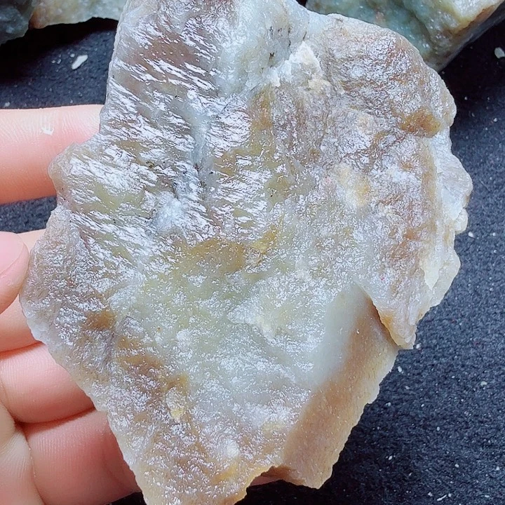 未镶嵌和田玉（糖玉）珠宝半成品