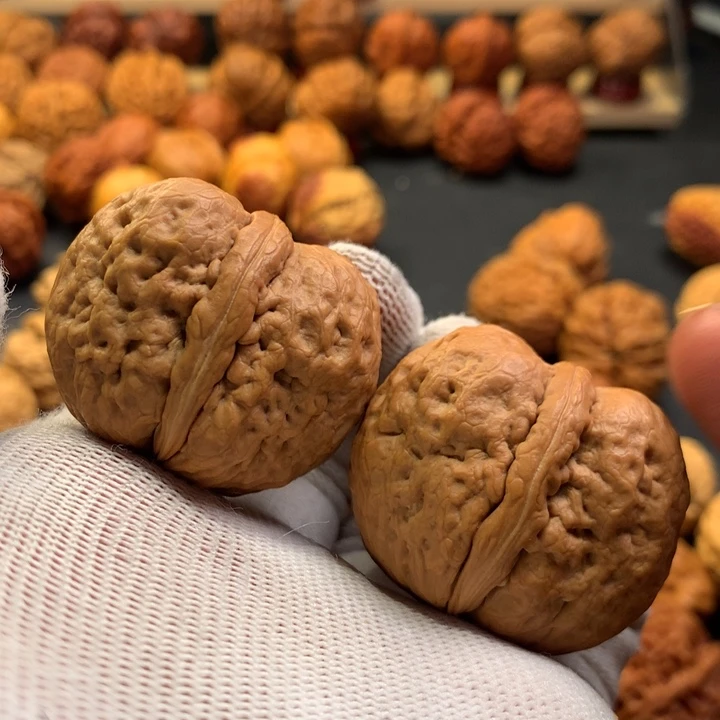 鳯***翔文玩核桃吊坠2………