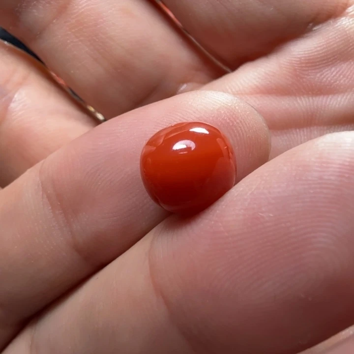 飞***霏南红玛瑙未镶嵌10.2mm