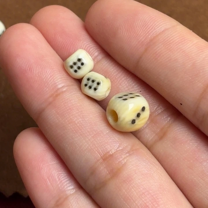 朋***棚手串/手链橄榄核藏传小配饰