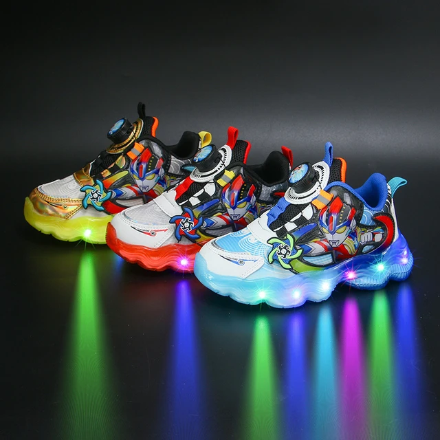 男童运动鞋2025春季新款儿童奥特曼发光鞋旋转纽扣亮灯男孩宝宝鞋