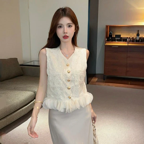 新中式甜美提花无袖短款马甲衬衫女小个子花瓣拼接显瘦背心上衣潮