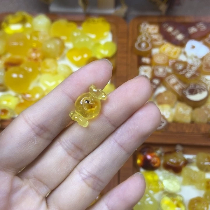 橄榄核吊坠糖果56