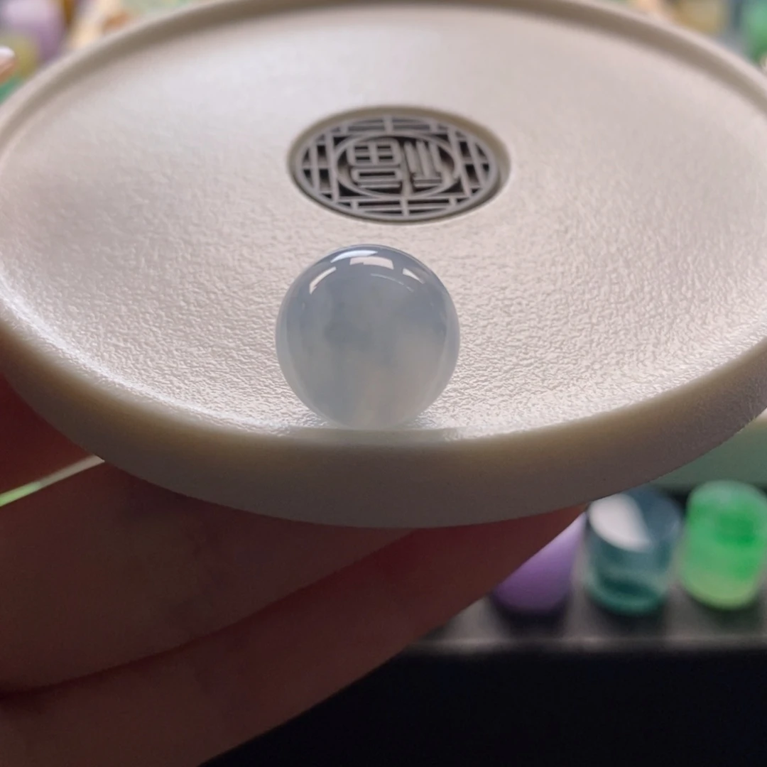 翡翠未镶嵌颈饰冰胶蓝底圆珠卡12.80