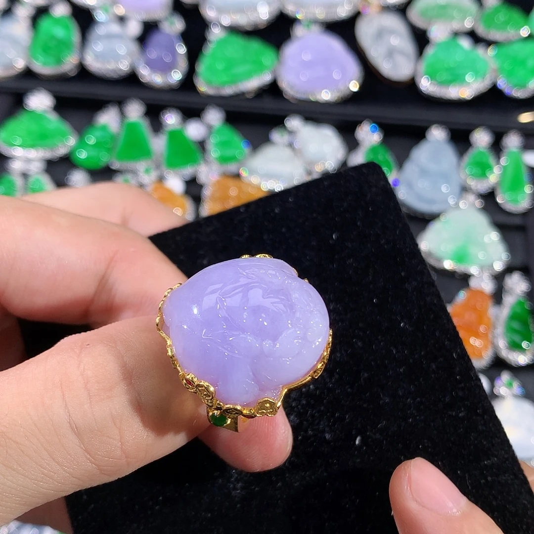 翡翠18K金镶嵌戒指