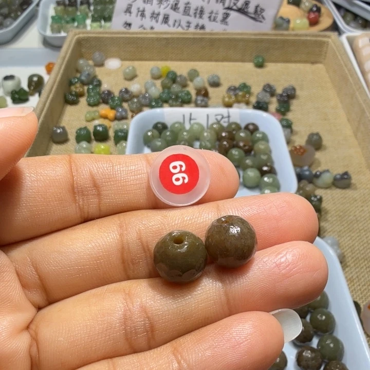 叶***壳和田玉未镶嵌珠宝奇石