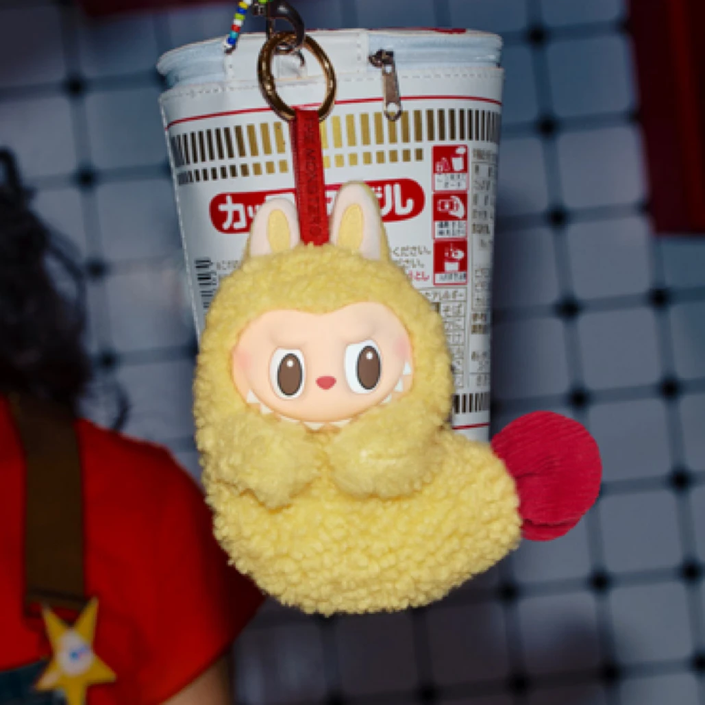 【新品】怪味便利店系列-拉布布耳机包周边盲盒 摆件送朋友非原版