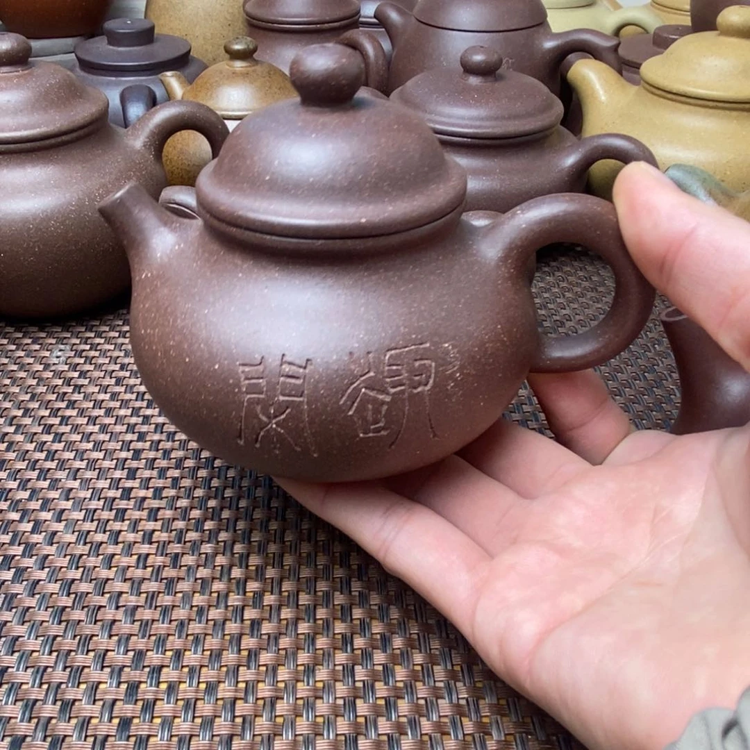 紫砂茶壶黄*人容天半手工