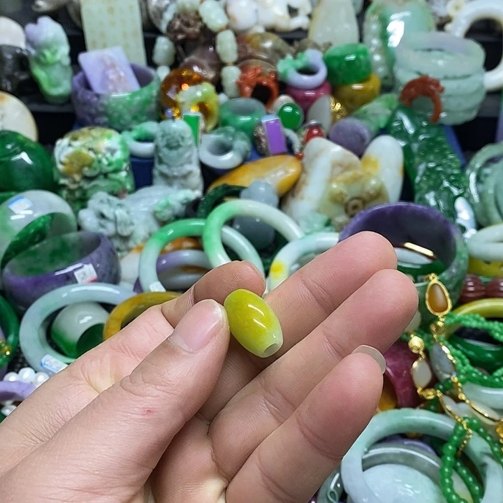 颈饰未镶嵌翡翠翡翠首饰翡翠首饰