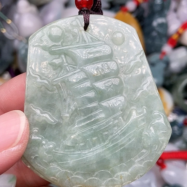 颈饰未镶嵌翡翠翡翠