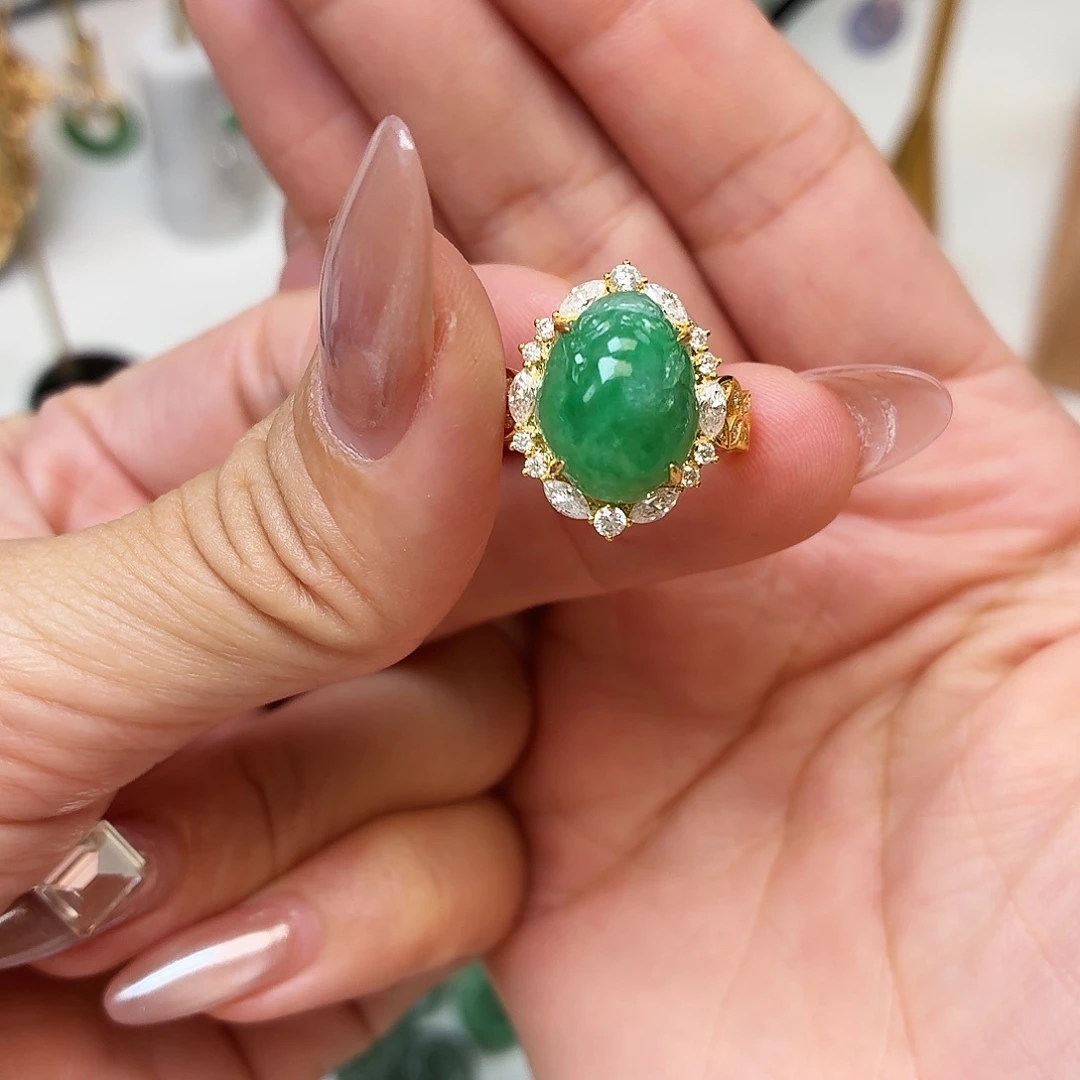 厦***炖翡翠18K金镶嵌耳饰缅料