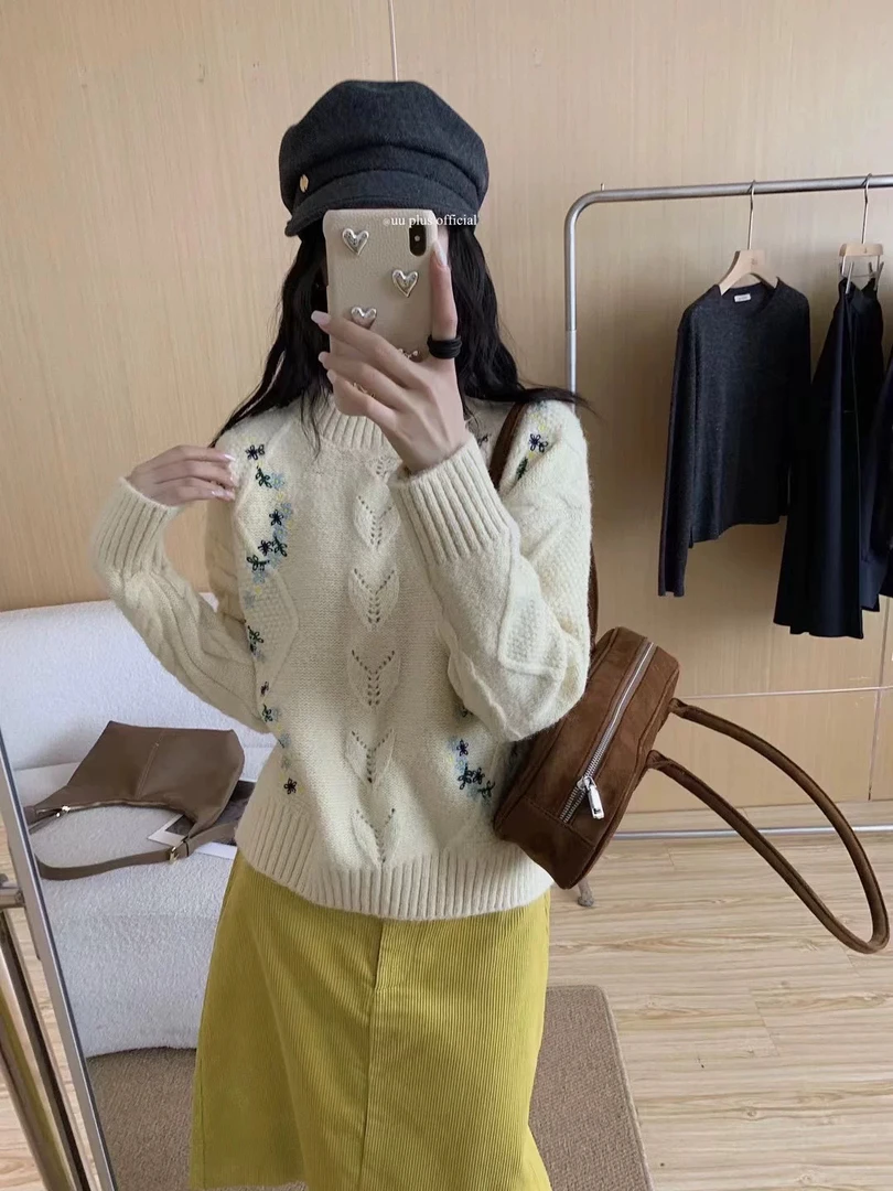 日系小清新学院风菱格钩花高级感毛衣女秋冬新款少女感百搭9145