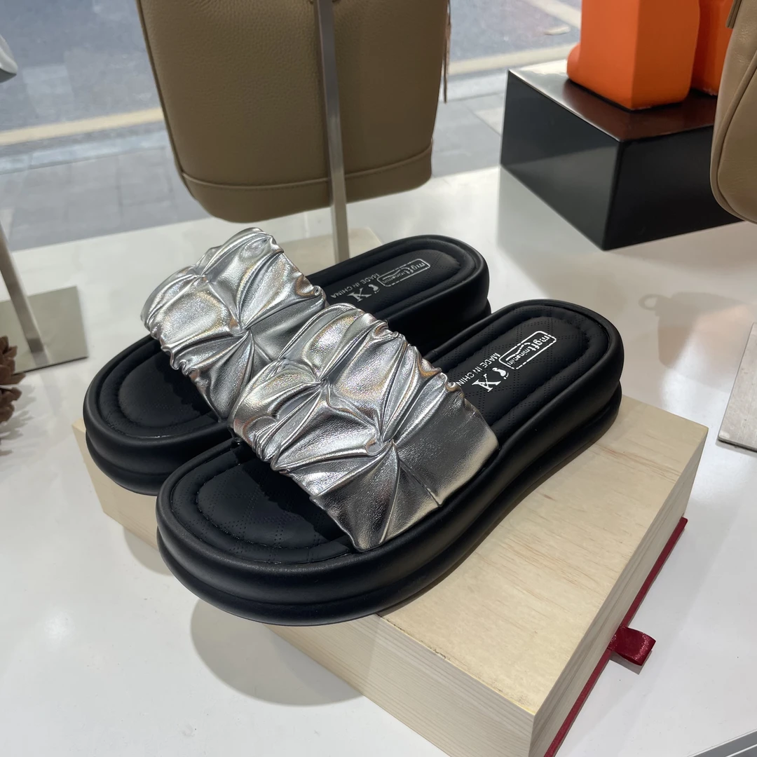 百搭厚底拖鞋，一字拖